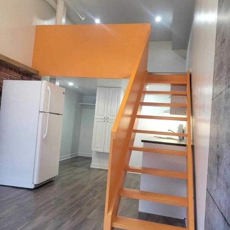 1 CH - 1 SDB - Montréal - $1,300 /mo - Photo 3