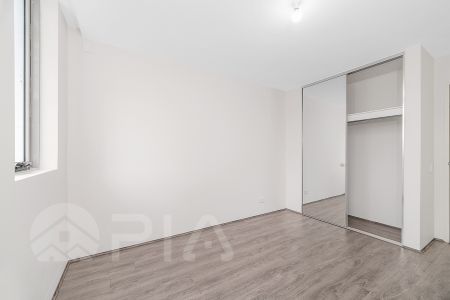 Large 3 bedrooms apartment for lease. - Photo 4