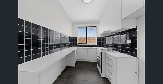 A gem amongst Glenferrie’s finest! - Photo 1