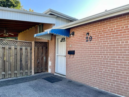 For Lease - 29 Aurora Heights Drive Unit# Basement, Aurora, Ontario - Photo 1