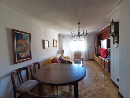 Piso de alquiler en Calle Zamora, Sancti Spiritus - San Juan - Photo 2