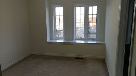 For Lease - 13 Telegraph Street, Brampton, Ontario - Photo 3