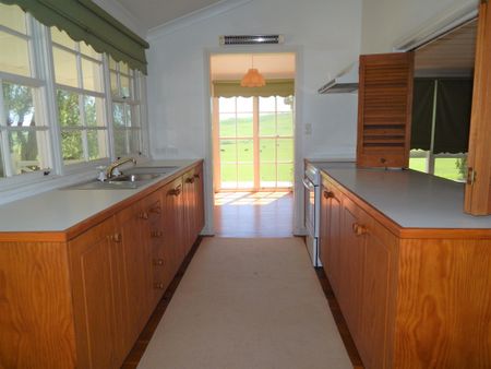 Bowral, address available on request - Photo 5