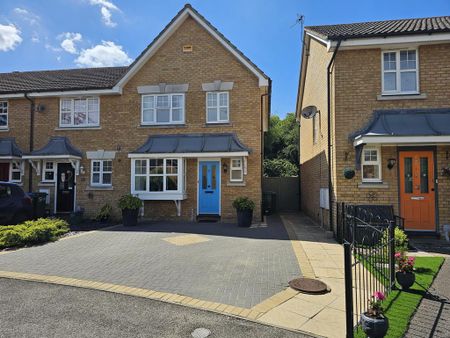3 bedroom semi-detached house to rent - Photo 5