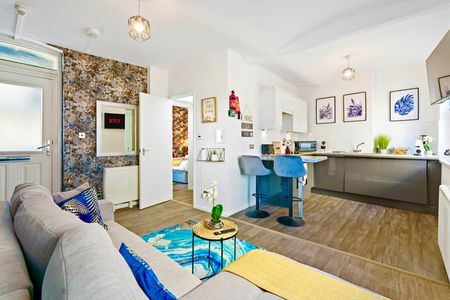 Windsor Street - Photo 2