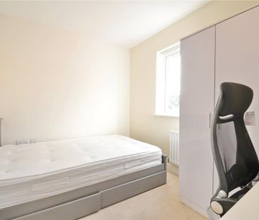 6 bedroom detached house to rent - Photo 1