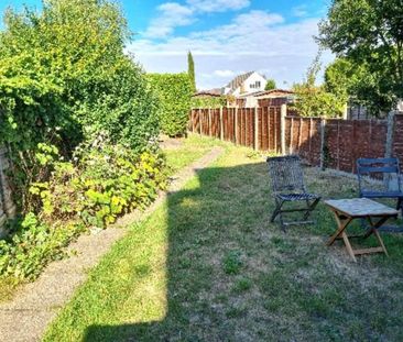 4 bedroom detached house to rent - Photo 2