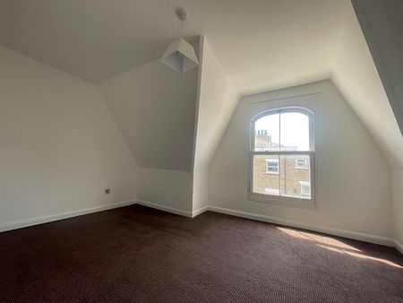 2 bedroom maisonette to rent - Photo 3