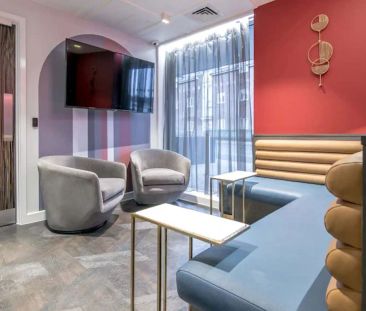 Bronze Studio - Photo 1