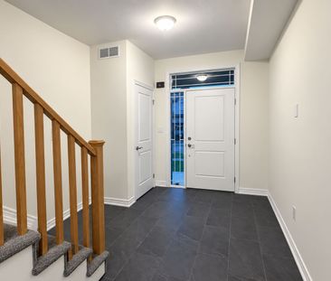 For Lease - 11 ALICIA Crescent, Thorold, Ontario - Photo 1