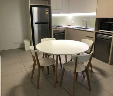 Fully Furnished City Apartment â Walk to South Bank & West End - Photo 5