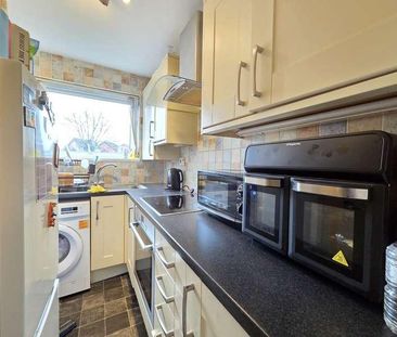 Apperley Way, Halesowen, West Midlands, B63 - Photo 3