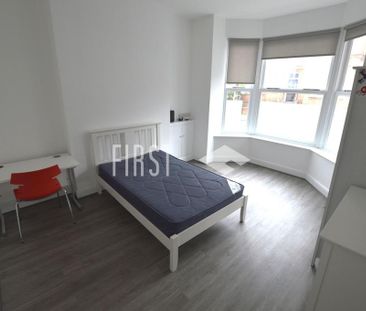 6 bedroom terraced house to rent - Photo 5