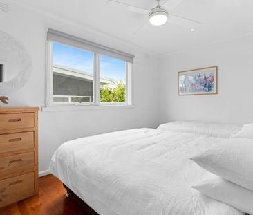 Large Home by the Beach! (Can be partly furnished by request) - Photo 5