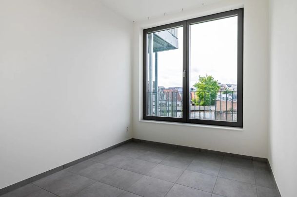 Appartement te huur in Antwerpen met 2 slaapkamers - Photo 1