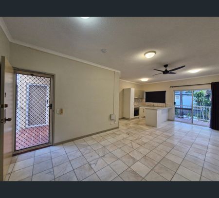 2/165-169 McLeod Street, Cairns City, Qld 4870 - Photo 4