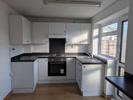 3 bedroom terraced house to rent - Photo 5