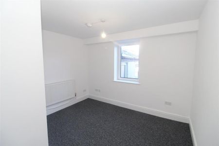 8 bedroom house to rent - Photo 4