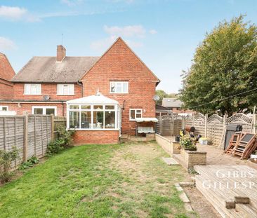 4 bedroom semi-detached house to rent - Photo 5