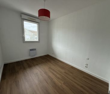 Location Appartement 3 pièces 53m² BEGLES 33130 - Photo 2