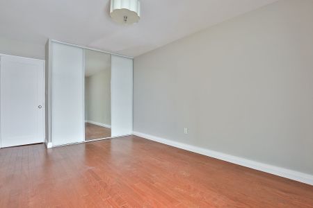 For Lease - 40 Homewood Avenue Unit# 2112, Toronto, Ontario - Photo 4