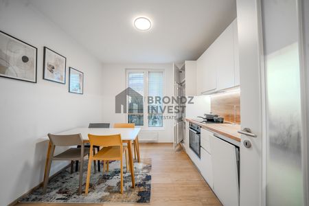 Pronájem bytu 2+1 57 m² - Фото 2