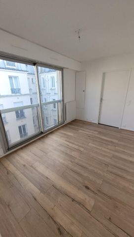 Appartement Paris 2 pièces 53.32 m2 avec terrasse - Photo 2