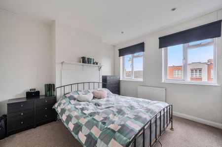 3 bedroom apartment to rent - Photo 2