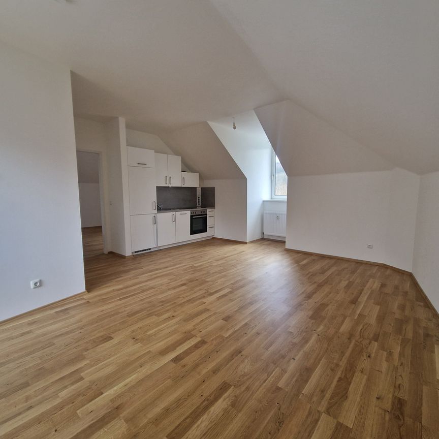 Generalsanierte Wohnung im ehem. Hotel Victoria - Photo 1