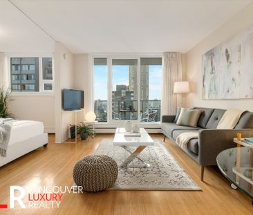 Condo in Downtown Vancouver, BC - Photo 1