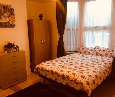 Studio Flat, Wimborne Road, N17 - Photo 1