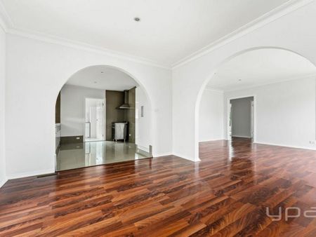 The Perfect Family Home! - Photo 2