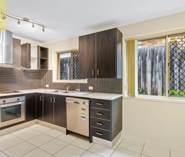 🏡 Sunnybank Hills 4-Bedroom Home for Rent – Private Swimming Pool! - Photo 4