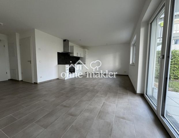 Neuwertige helle 1-Zimmer Wohnung mit großem Balkon in zentraler Lage - Foto 1