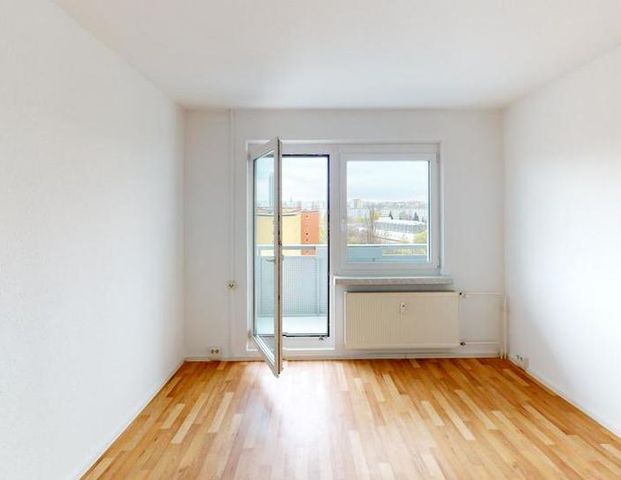 4-Raum-Familienwohnung mit Balkon am Brühl-Boulevard - Foto 1
