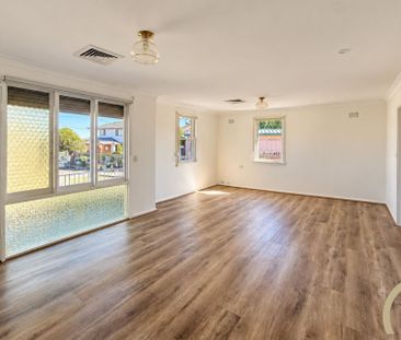 Freshly Updated Three-Bedroom Home&excl; - Photo 1