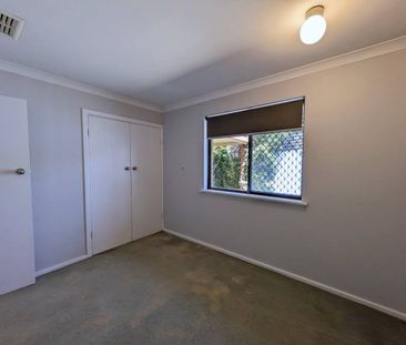 4x2 House in Huntingdale with Patio - Photo 5