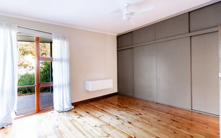 Spacious Family Home in a Quiet Coastal Pocket of Grange - Photo 4