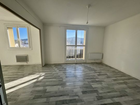 Location Appartement 4 pièces 63m² BRIGNOLES 83170 - Photo 1