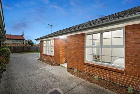 4/30 Railway Parade, Murrumbeena - Photo 2