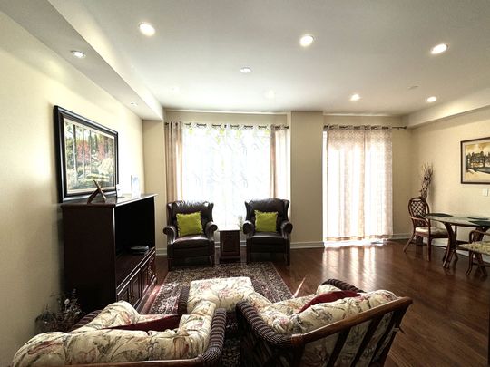For Lease - 11 Kohl Street, Richmond Hill, Ontario - Photo 1
