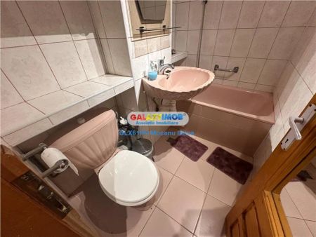 Inchiriere apartament 2 camere, in Ploiesti, zona Democratiei - Photo 4