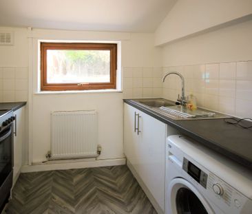 Plough Hill Road, Nuneaton, CV10 - Photo 6