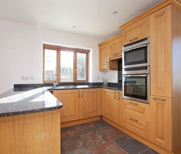 3 bedroom detached house to rent - Photo 1