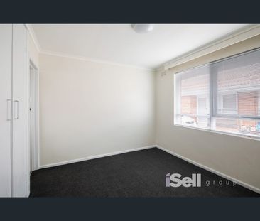 3/40 Albert Avenue, Springvale, Vic 3171 - Photo 6