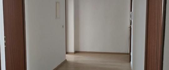 Schöne renovierte, helle 4-Raum-Wohnung in zentraler Lage! - Foto 1