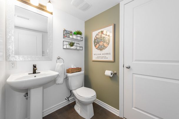 For Lease - 300 Des Tilleuls Private Unit# B, Orleans - Cumberland and Area, Ontario - Photo 1