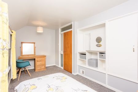 Provost Graham Avenue Hazlehead, Aberdeen, AB15 8HB - Photo 5