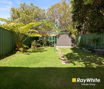 Elegant Period Home with Spacious Yard - Photo 6