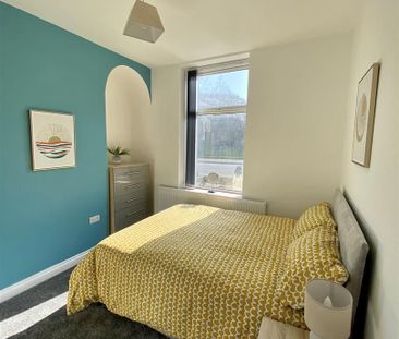 1 bed house share to rent in Burnley Road, Colne, BB8 - Photo 2